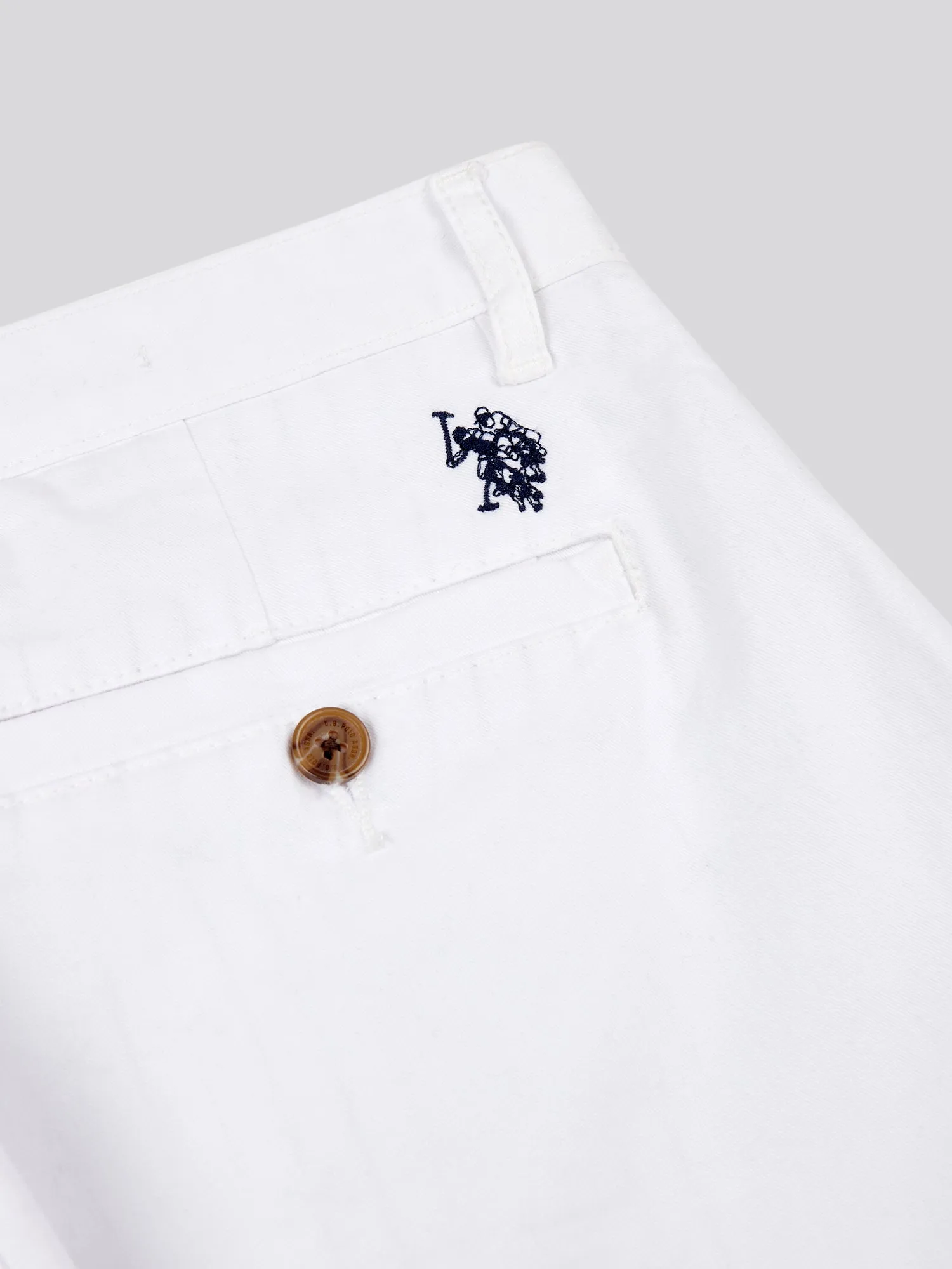 Mens Classic Chinos Shorts in Bright White